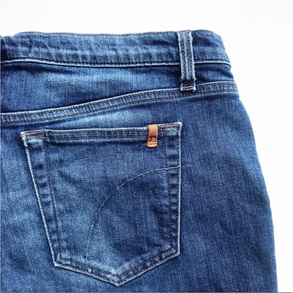 Joe’s Dark Wash Blue Jeans Thea Denim Bermuda Roll Leg Shorts